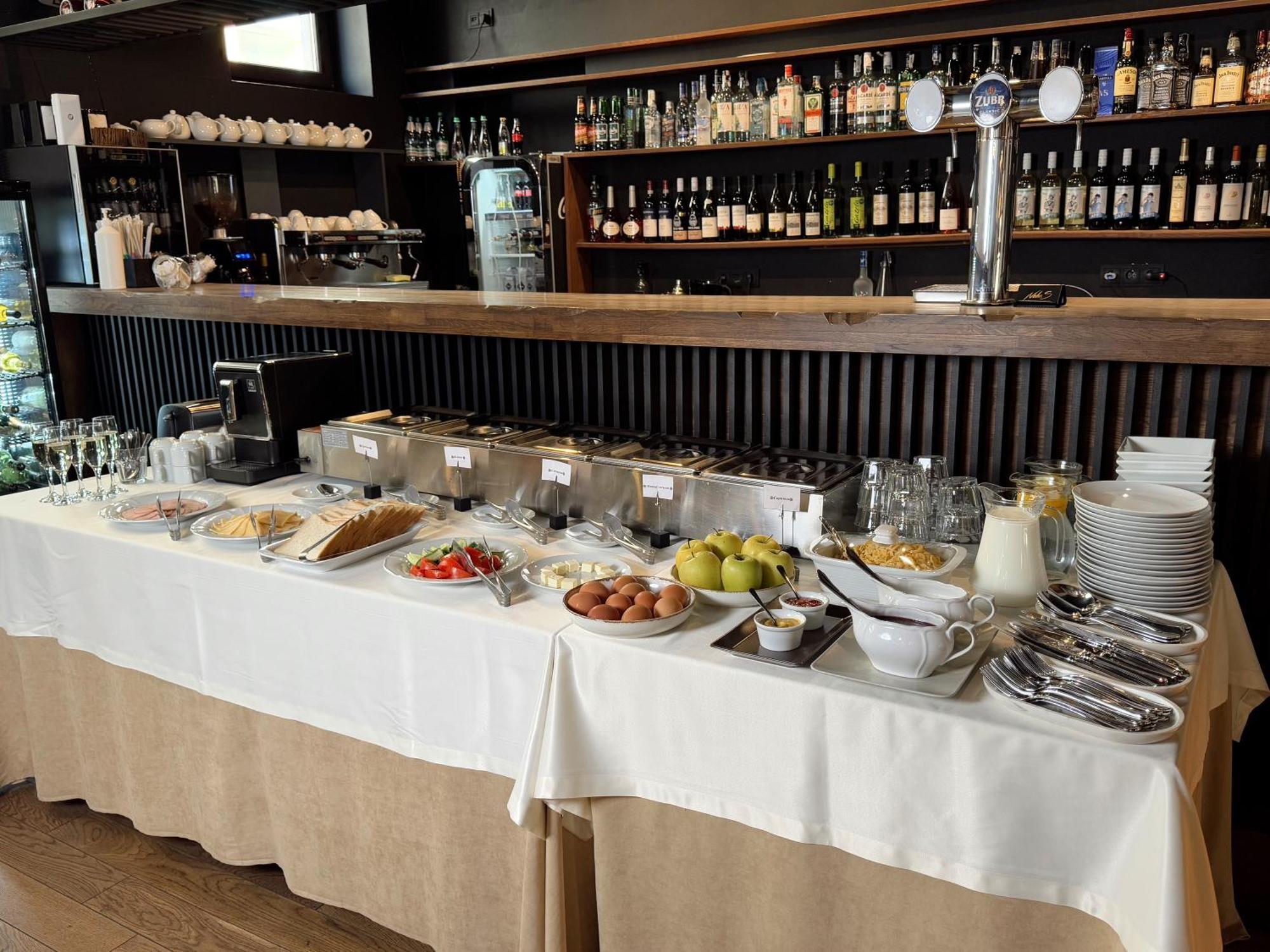 Nebos Hotel & Restaurant Ivano-Frankivsk Eksteriør billede